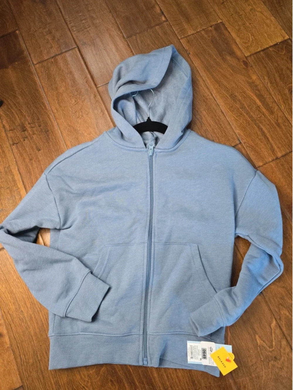 6/7 brand new zip up hoodie from target item 649G3